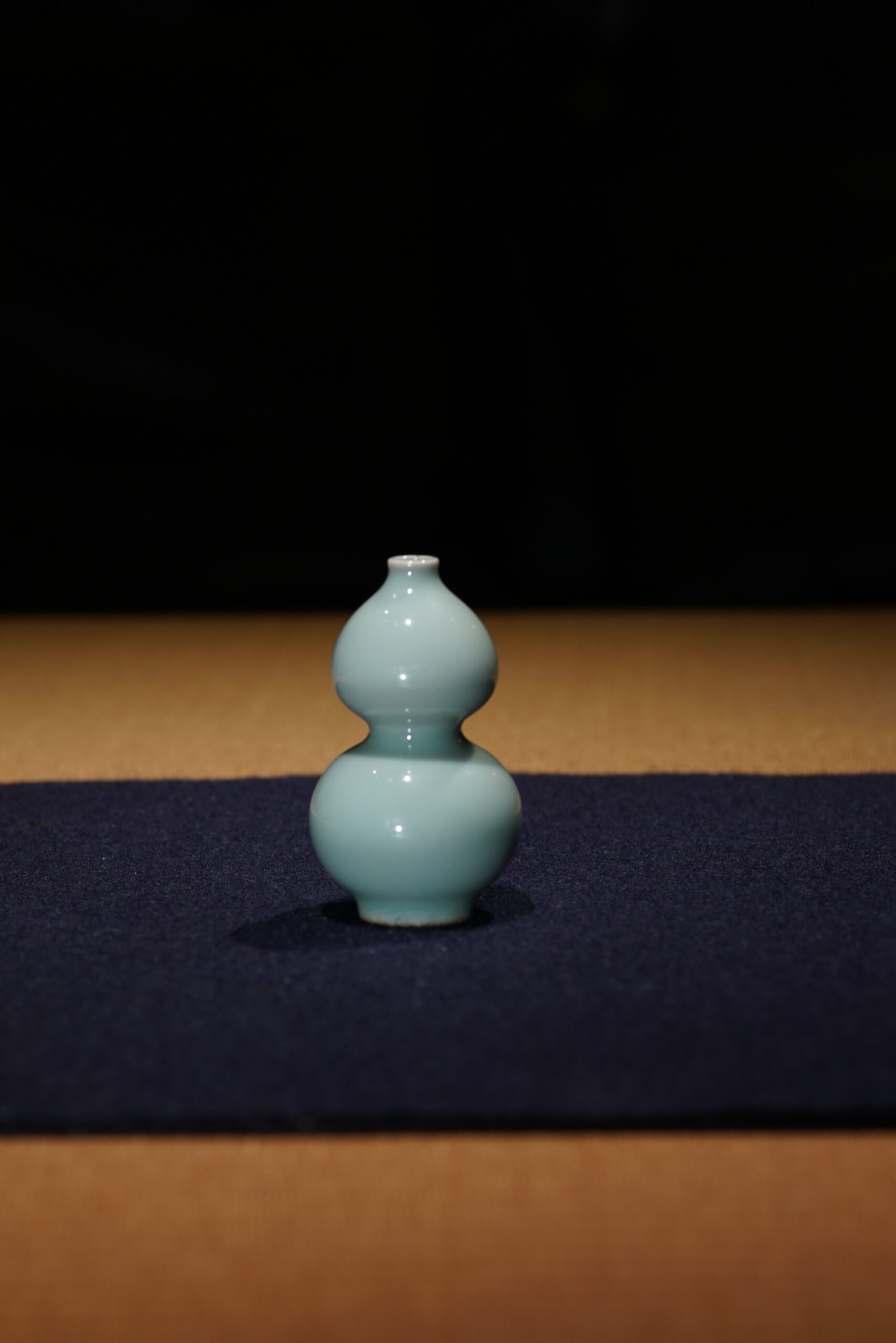 柴烧 粉青小葫芦瓶