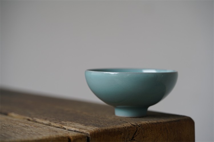 官制 粉青敞口盏